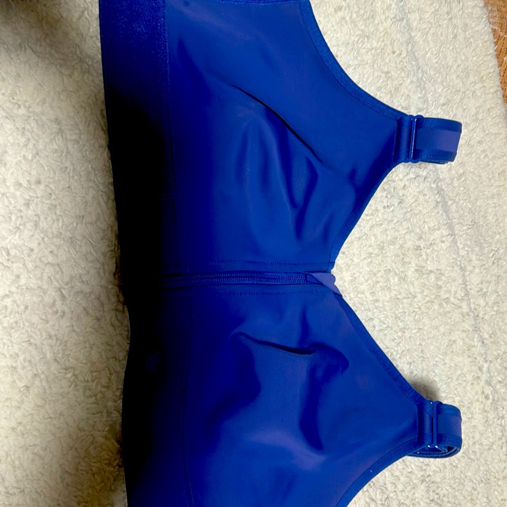 Shefit flex sports bra new without tags